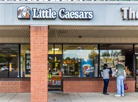 When it comes to fast food pizza chains, Little Caesar’s is one of the most popular options out there. With its affordable prices and quick service, it’s no wonder that many people...
